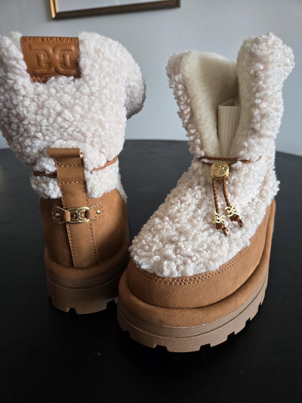 Sam Edelman Olin Sherpa Lug Sole Booties Natural Harvest Size 9 Like New